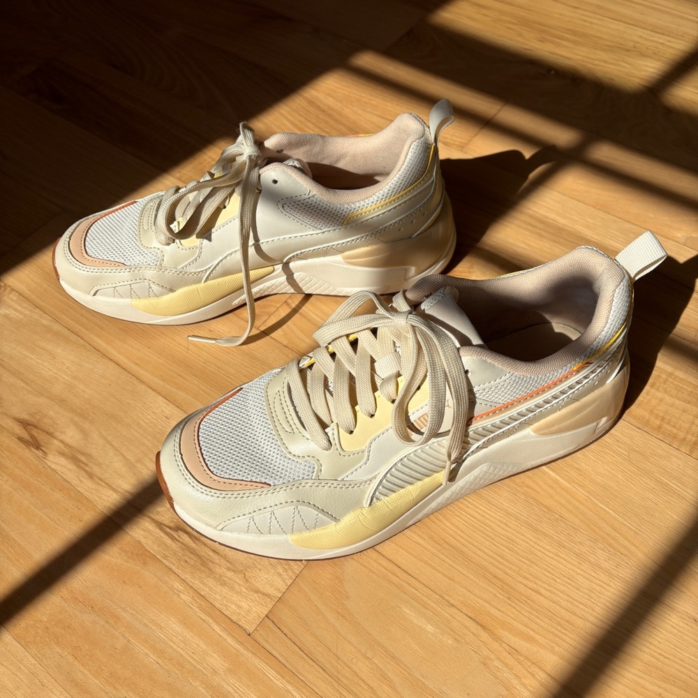 Puma Women's Size 8.5 Cream and Yellow Atheltic Sneakers Soft Foam+
